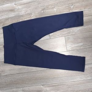 Lululemon Navy Blue Cropped Leggings Size 4